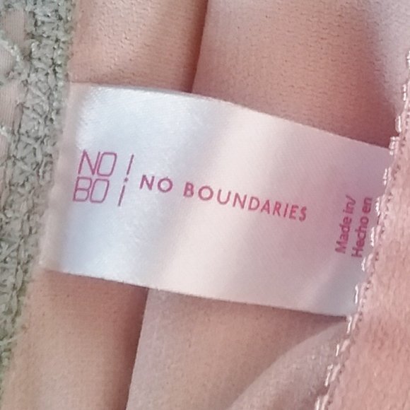 No Boundaries siwm suit - Picture 6 of 10